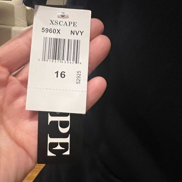 Xscape Navy Blue gown size 16 NWT - Picture 12 of 15